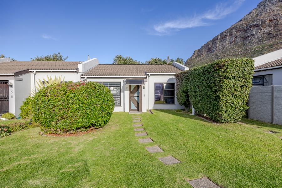 2 Bedroom Property for Sale in Lakeside Western Cape
